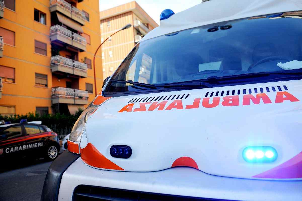 Carabinieri e Ambulanza