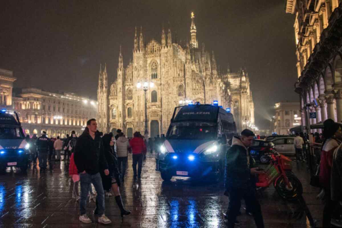 Le Forze dell'Ordine pattugliano il Duomo